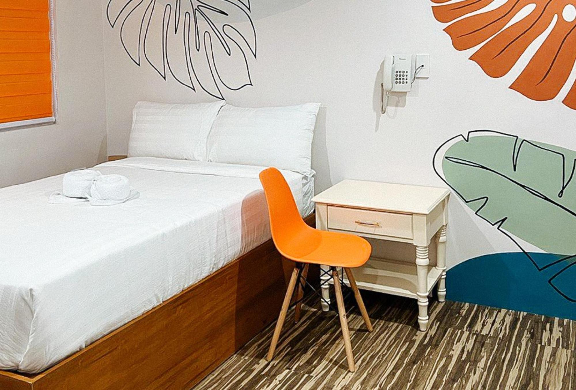 Lea Robert Hotel Angeles Pampanga By Reddoorz Εξωτερικό φωτογραφία