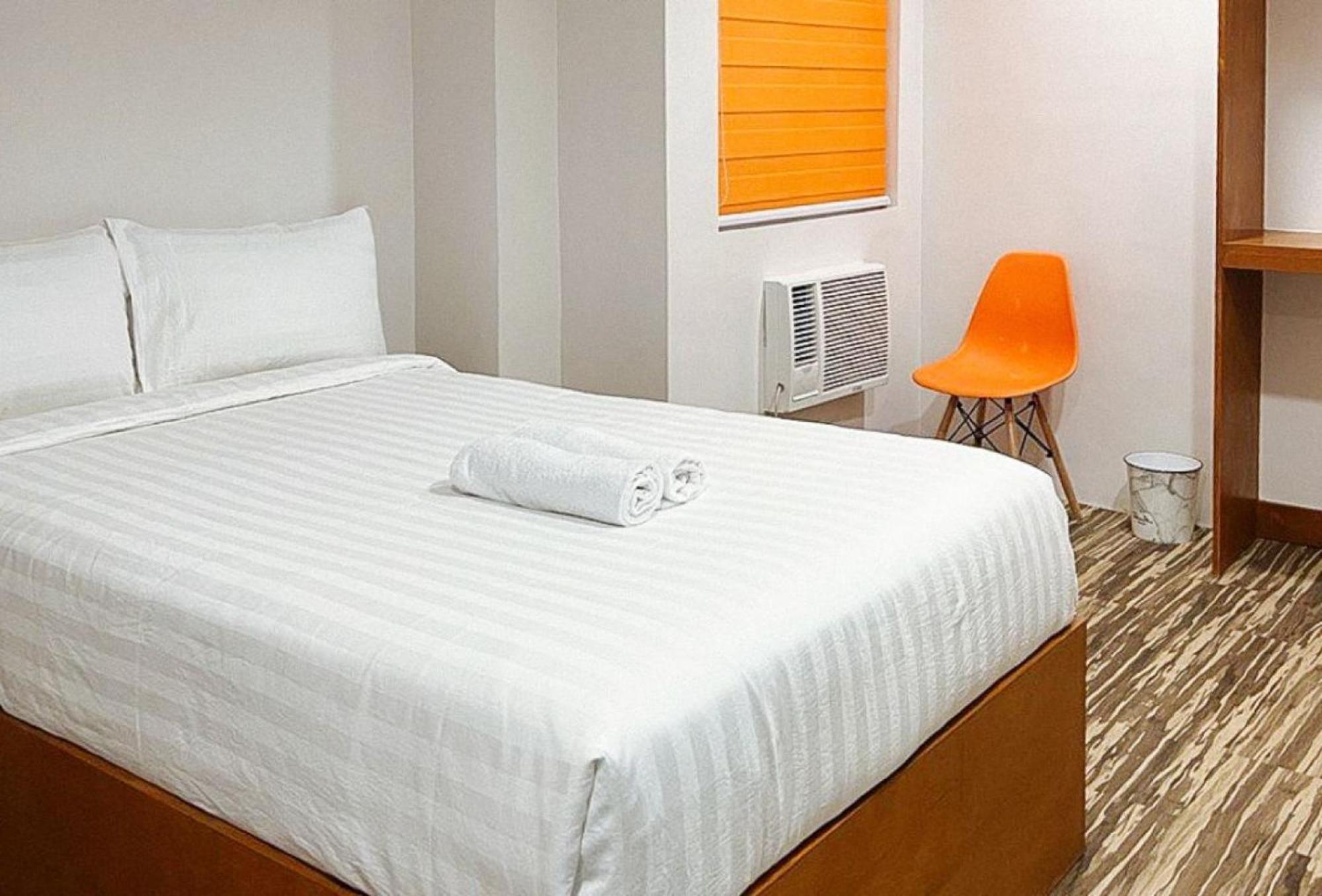 Lea Robert Hotel Angeles Pampanga By Reddoorz Εξωτερικό φωτογραφία