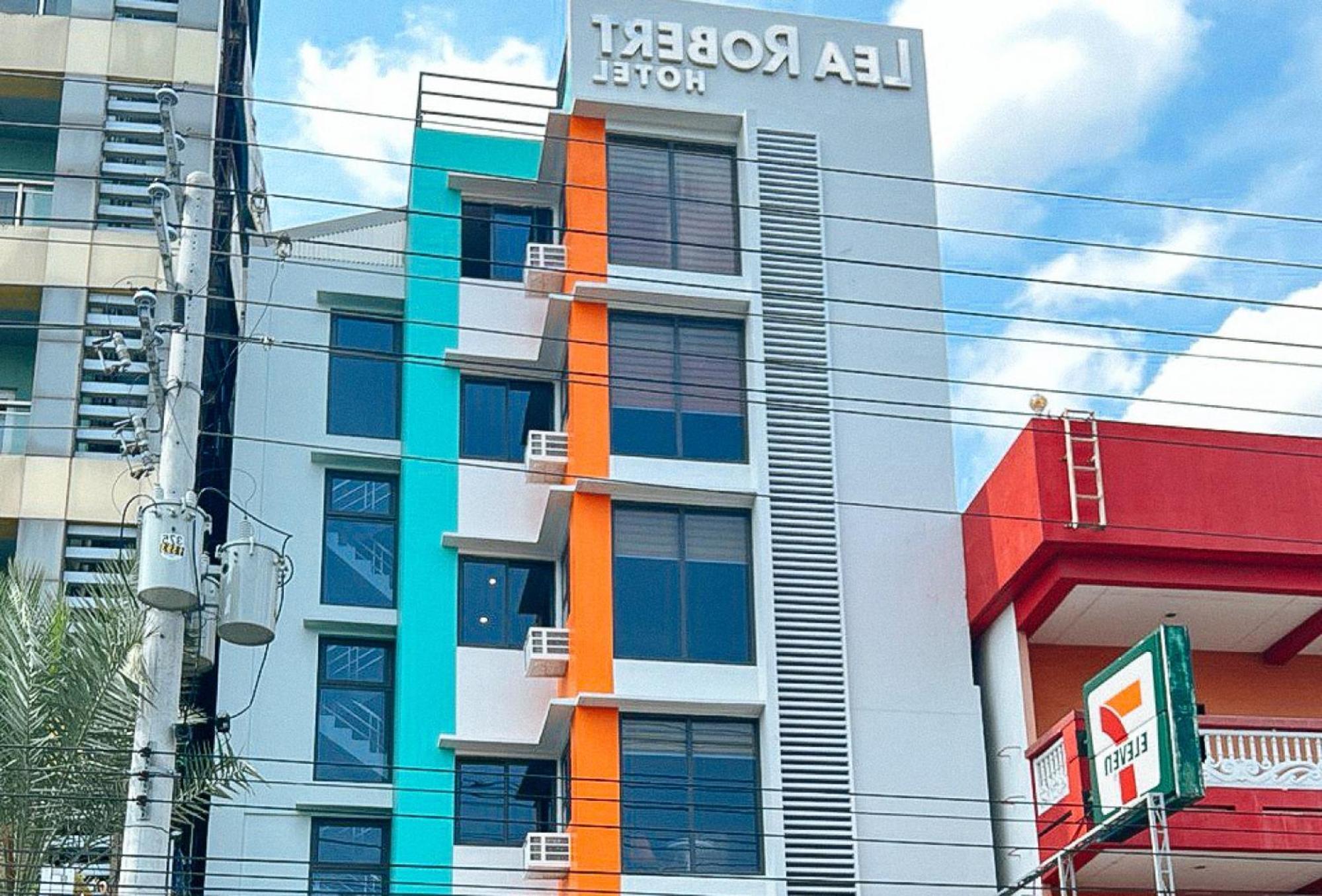 Lea Robert Hotel Angeles Pampanga By Reddoorz Εξωτερικό φωτογραφία