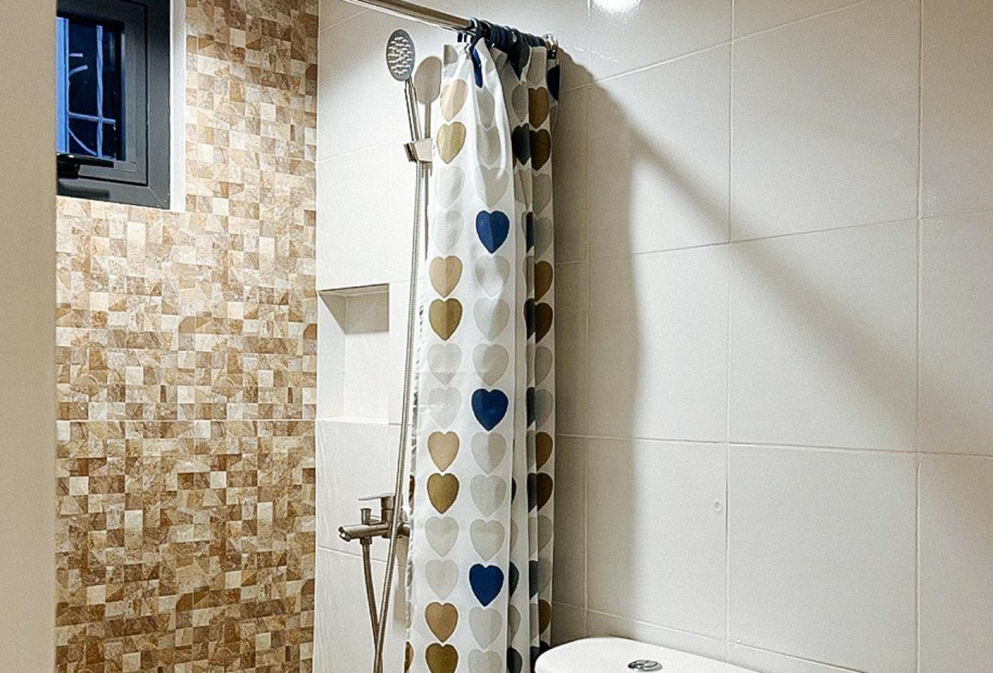 Lea Robert Hotel Angeles Pampanga By Reddoorz Εξωτερικό φωτογραφία